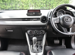 รถมือสอง MAZDA 2 ปี 2017 สีแดง