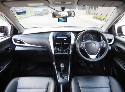 รถมือสอง TOYOTA YARIS ปี 2018 สีเทา