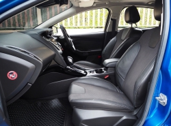 รถมือสอง FORD FOCUS ปี 2012 สีน้ำเงิน