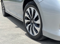 รถมือสอง HONDA ACCORD ปี 2017 สีเทา