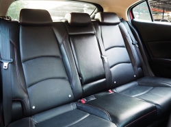 รถมือสอง MAZDA 3 ปี 2016 สีแดง