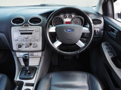 รถมือสอง FORD FOCUS ปี 2010 สีขาว