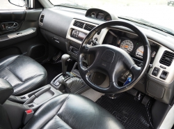 รถมือสอง MITSUBISHI STRADA G-WAGON ปี 2004 สีขาว