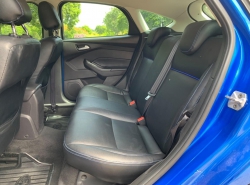 รถมือสอง FORD FOCUS ปี 2013 สีน้ำเงิน