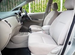 รถมือสอง TOYOTA INNOVA ปี 2012 สีบรอนซ์