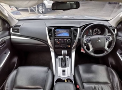 รถมือสอง MITSUBISHI PAJERO SPORT ปี 2018 สีเทา