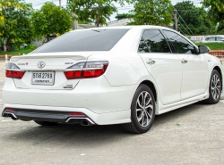 รถมือสอง TOYOTA CAMRY ปี 2017 สีขาว