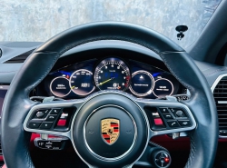 รถมือสอง PORSCHE CAYENNE ปี 2020 สีดำ