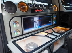 รถมือสอง TOYOTA HILUX REVO ปี 2015 สีดำ