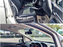 รถมือสอง HONDA JAZZ ปี 2017 สีขาว