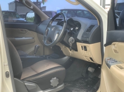 รถมือสอง TOYOTA HILUX REVO ปี 2013 สีขาว