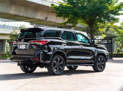 รถมือสอง TOYOTA FORTUNER ปี 2016 สีดำ
