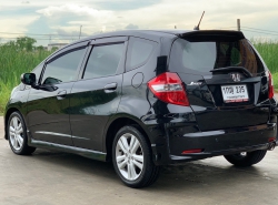 รถมือสอง HONDA JAZZ ปี 2012 สีดำ