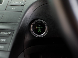 รถมือสอง TOYOTA PRIUS ปี 2011 สีแดง