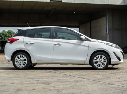 รถมือสอง TOYOTA YARIS ปี 2017 สีขาว