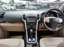 รถมือสอง ISUZU MU-X ปี 2018 สีบรอนซ์