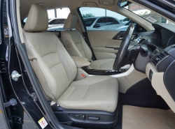 รถมือสอง HONDA ACCORD ปี 2015 สีดำ