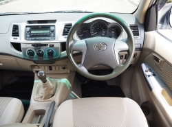 รถมือสอง TOYOTA HILUX VIGO ปี 2013 สีขาว