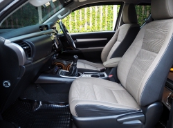 รถมือสอง TOYOTA HILUX REVO ปี 2015 สีดำ