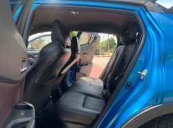 รถมือสอง TOYOTA CHR ปี 2018 สีน้ำเงิน