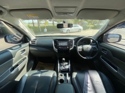 รถมือสอง MITSUBISHI TRITON ปี 2016 สีบรอนซ์