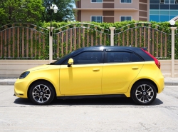 รถมือสอง MG MG3 ปี 2017  สีเหลือง
