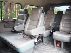 รถมือสอง NISSAN URVAN ปี 2011 สีบรอนซ์
