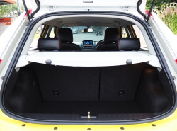 รถมือสอง MG MG3 ปี 2017  สีเหลือง