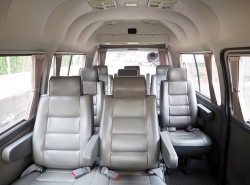 รถมือสอง NISSAN URVAN ปี 2011 สีเทา