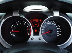 รถมือสอง NISSAN JUKE ปี 2014 สีแดง