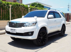 รถมือสอง TOYOTA FORTUNER ปี 2012 สีขาว