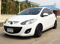 MAZDA 2 ปี 2012