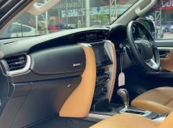 รถมือสอง TOYOTA FORTUNER ปี 2016 สีดำ