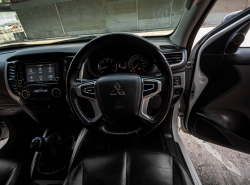 รถมือสอง MITSUBISHI TRITON ปี 2014 สีขาว
