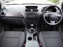 รถมือสอง MAZDA BT-50 ปี 2017 สีขาว