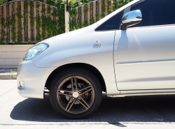 รถมือสอง TOYOTA INNOVA ปี 2011 สีบรอนซ์