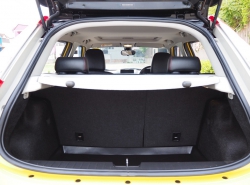 รถมือสอง MG MG3 ปี 2017  สีเหลือง