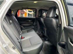 รถมือสอง TOYOTA YARIS ปี 2023 สีเทา