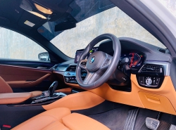รถมือสอง BMW 5 SERIES 520D ปี 2021 สีขาว