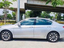 รถมือสอง HONDA ACCORD ปี 2015 สีบรอนซ์