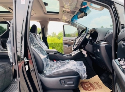 รถมือสอง TOYOTA VELLFIRE ปี 2017 สีดำ