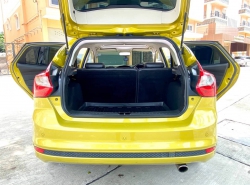 รถมือสอง FORD FOCUS ปี 2013  สีเหลือง