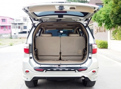 รถมือสอง TOYOTA FORTUNER ปี 2011 สีบรอนซ์