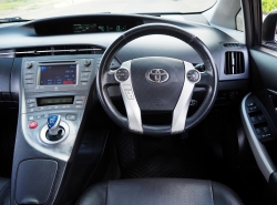 รถมือสอง TOYOTA PRIUS ปี 2012 สีเทา