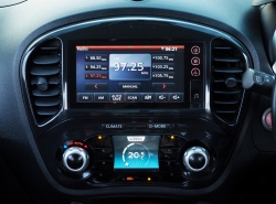 รถมือสอง NISSAN JUKE ปี 2014 สีแดง