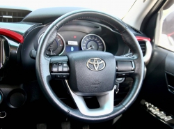 รถมือสอง TOYOTA HILUX REVO ปี 2017 สีดำ