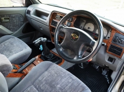 รถมือสอง ISUZU ADVENTURE ปี 2002 สีทอง