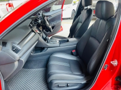 รถมือสอง HONDA CIVIC ปี 2018 สีแดง