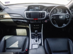 รถมือสอง HONDA ACCORD ปี 2017 สีขาว