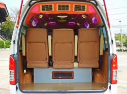 รถมือสอง TOYOTA HIACE ปี 2011 สีขาว